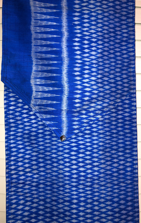 Table Runner (TR-0011) 15" W x 74" H