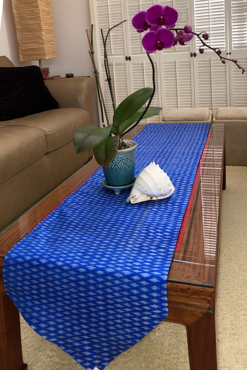 Table Runner (TR-0011) 15" W x 74" H